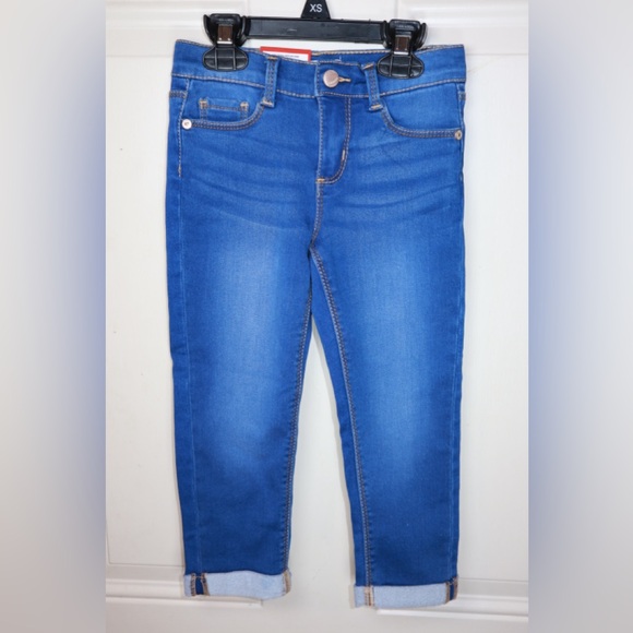 NWT Jordache girlfriend jeans SIZE 4t - Picture 1 of 3